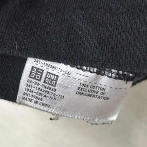 Uniqlo X Kaws X Peanuts Snoopy Patch Black Pocket Short Sleeve Tee Shirt Small - Picture 7 of 8